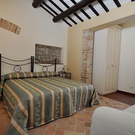 ホテル Residenza Scorcio Sul Mare ポルト・サン・ジョルジョ エクステリア 写真